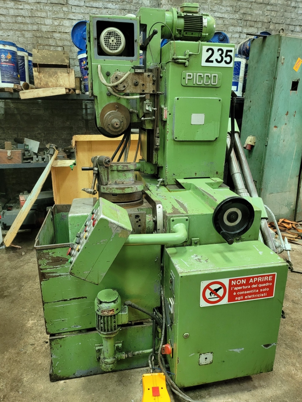 Gear Chamfering and Rounding Machine - Welcome to Bahubali Machine