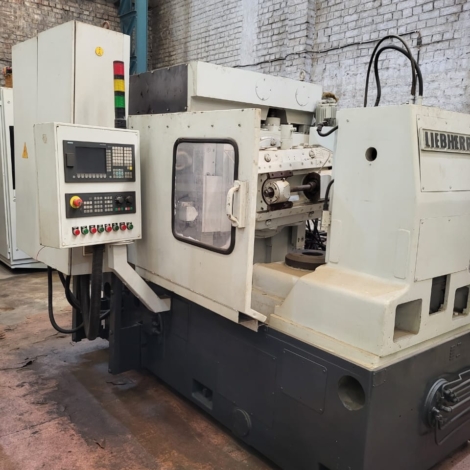 Liebherr gear hobbing machine