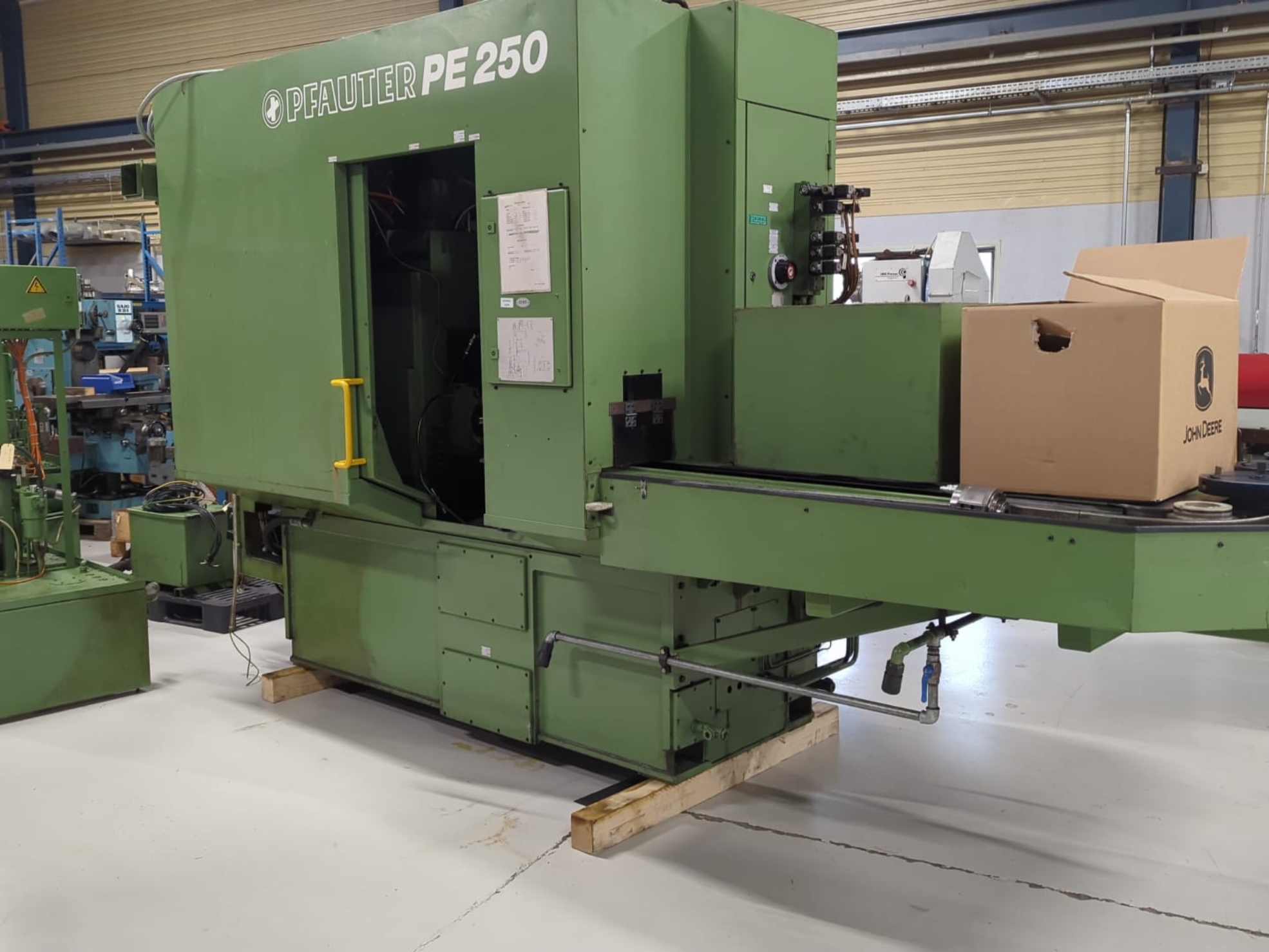 Pfauter PE 250 CNC Gear Hobbing Machine