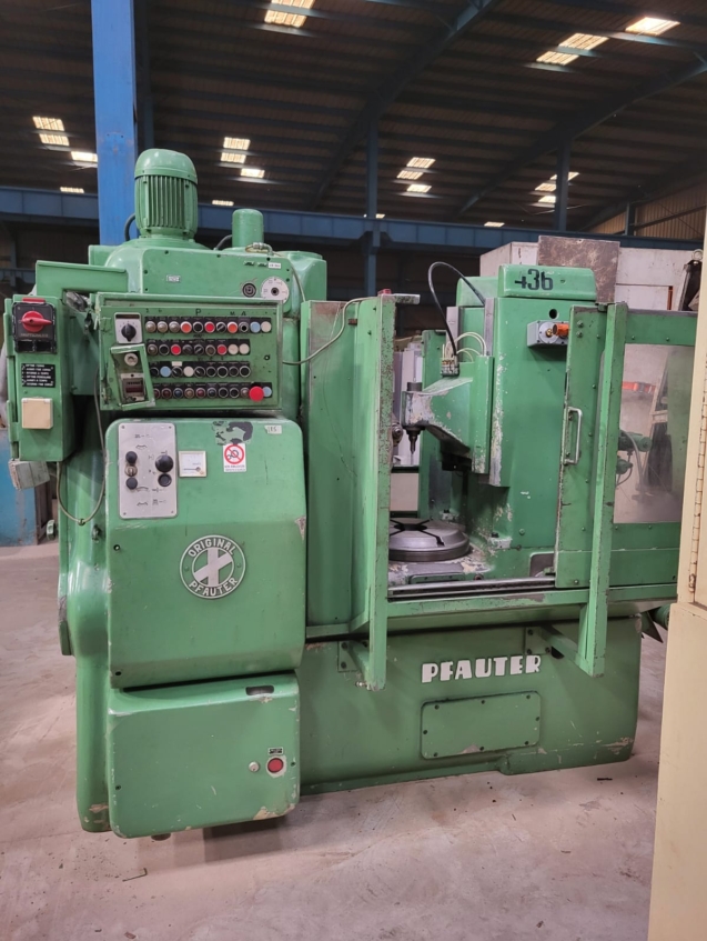 Pfauter P400 Gear Hobbing