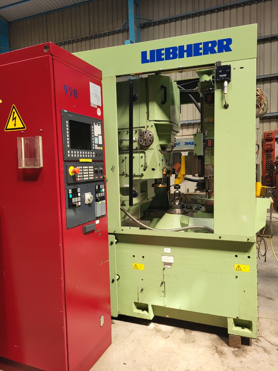 Liebherr LS 122 CNC Gear shaper Machine Liebherr CNC Gear Shaper Machine